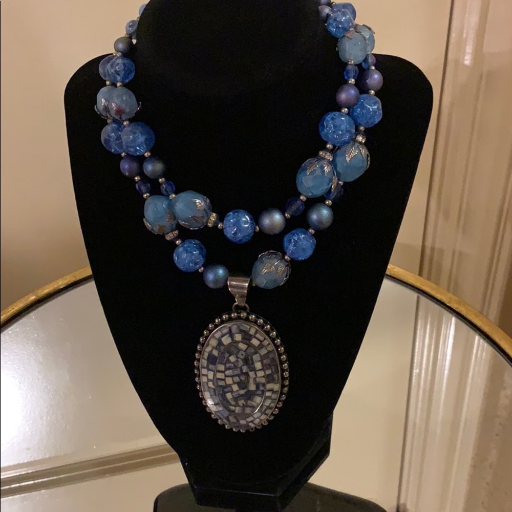 Vintage choker necklace with stone pendant